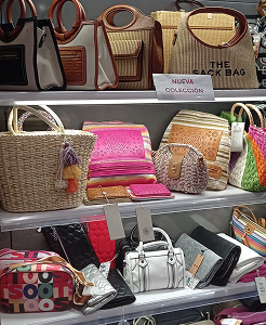 Bolsos de rafia con estilo